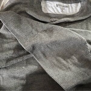 Northpoint Men's Charcoal Crewneck Sweatshirt